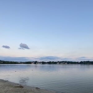 Indian_Lake_from_Shore_Park